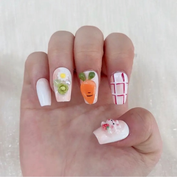 Gorgeous handmade 3D press-on bunny carrot charm nails. (Nail Glue Included!) - Picture 6 of 6